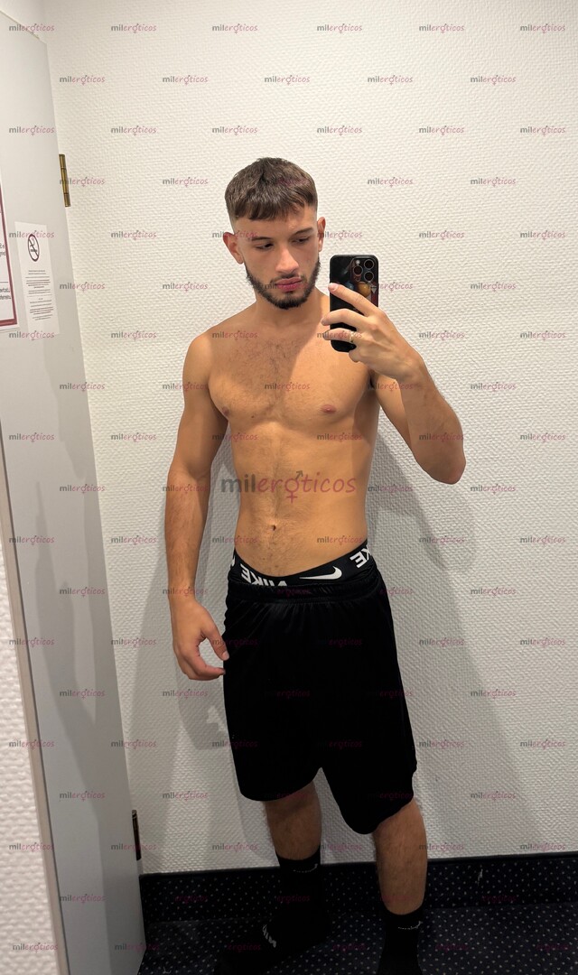 FOTOS DE JOVEN PAISA VERGON CON 22 CM DISPUESTO A COMPLACERTE