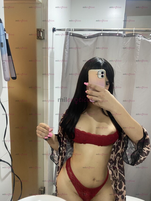 FOTOS DE NIÑA TRANS1.59 DE ESTATURA COMPLEXIÓN DELGADA E IGUAL EN FOTOS
