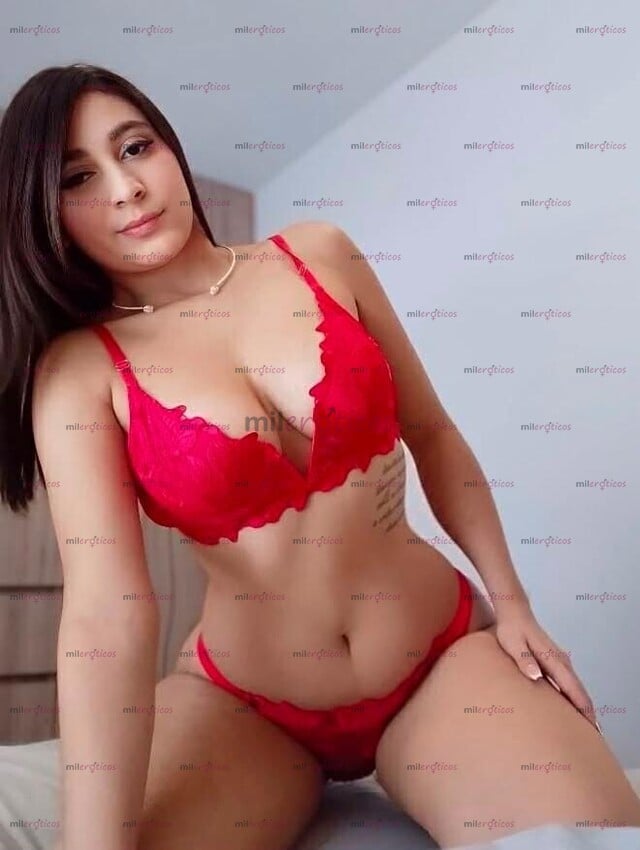 FOTOS DE HERMOSA COLOMBIANA , SÚPER ACCESIBLE Y COMPLACIENTE