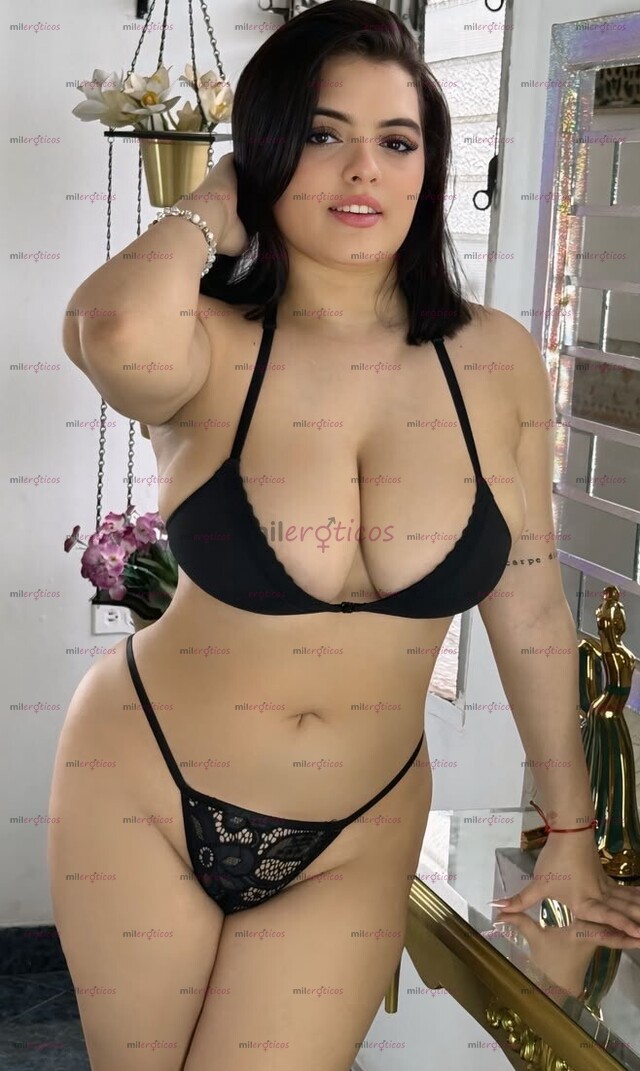 FOTOS DE POLLITA 20 AÑITOS TETONA BLANCA PELINEGRA CUMPLIRE TUS FANTASÍAS SOY TUYA MOR