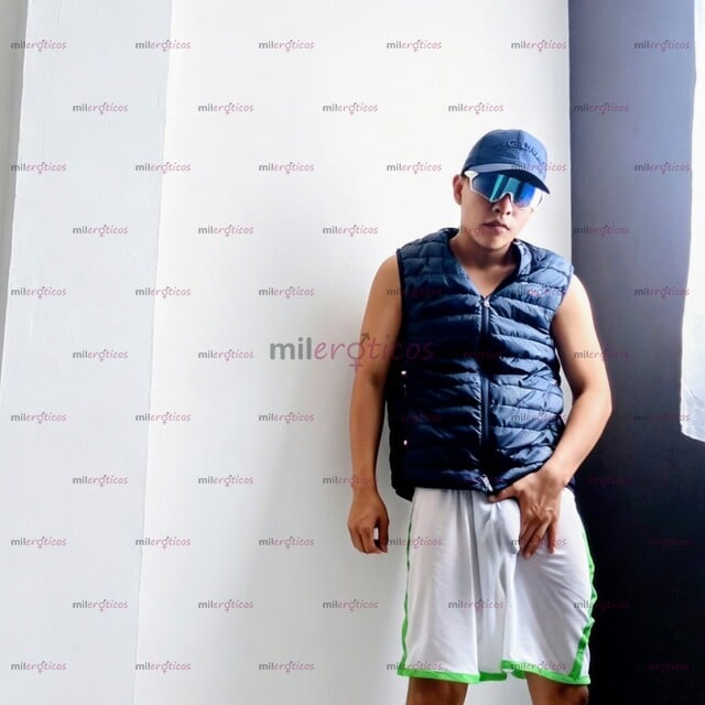 FOTOS DE ACTIVO CALIENTE , TENGO 21 AÑOS CUMPLO FETICHES