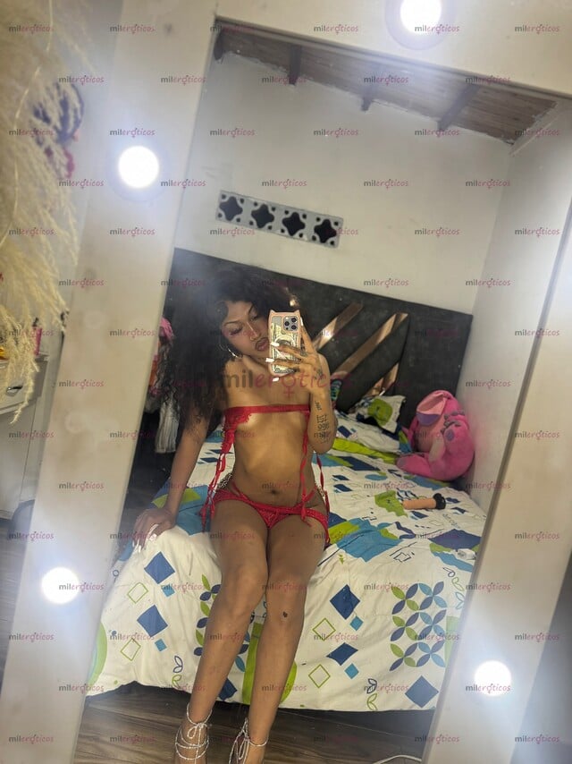 FOTOS DE MORENA JUGUETONA DOMINANTE ACTIVA DOTADA 23 CM
