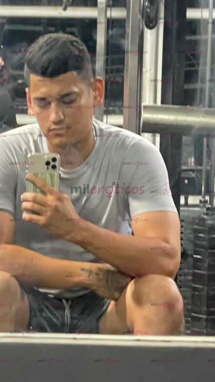 FOTOS DE MODELO JOVEN ATLETICO VERGON PARTE CULOS