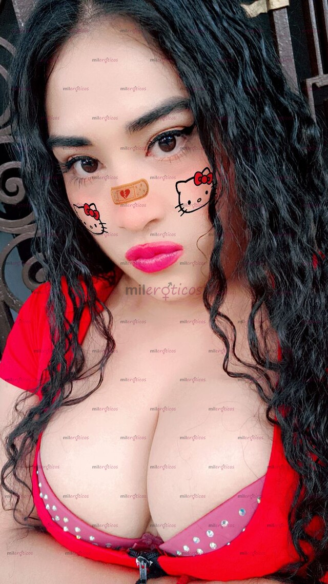 FOTOS DE CHICA HOT DISPUESTA A COMPLACER EN TODO PAPI.....
