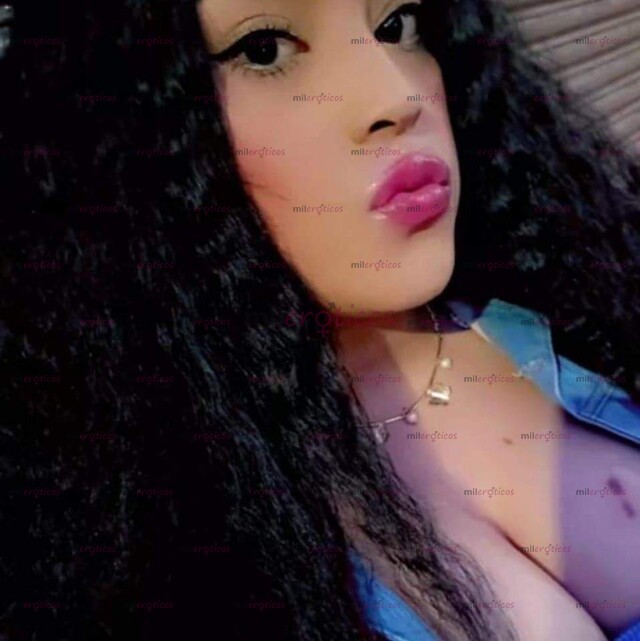 FOTOS DE CHICA HOT DISPUESTA A COMPLACER EN TODO PAPI.....