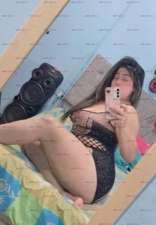 FOTOS DE HOLA BB SOY TU MONITA RICA ,CON GRANDES TETAS Y RICO CULO VEN A PASARLA RICO