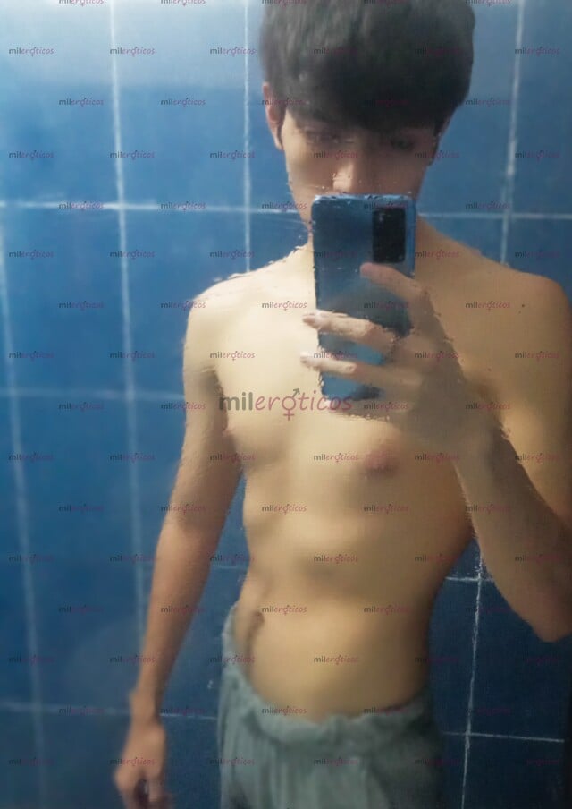 FOTOS DE MIDO 1.80, TENGO 19, COMPLEXIÓN DELGADA