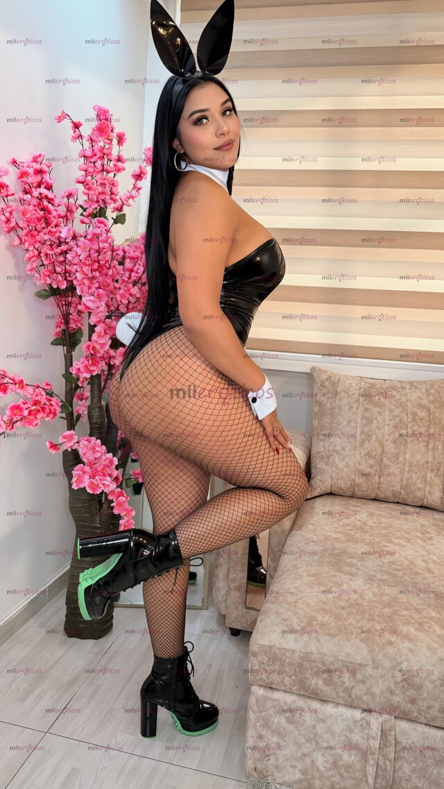 FOTOS DE VERÓNICA , CULONA HERMOSA PELINEGRA DE ROSTRO DIVINO, SUPER PARCHADA