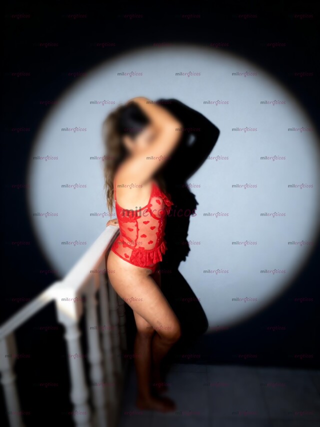 FOTOS DE LO DIFÍCIL NO ES CONOCER A LEYLA ES DEJAR DE PENSAR EN ELLA.
