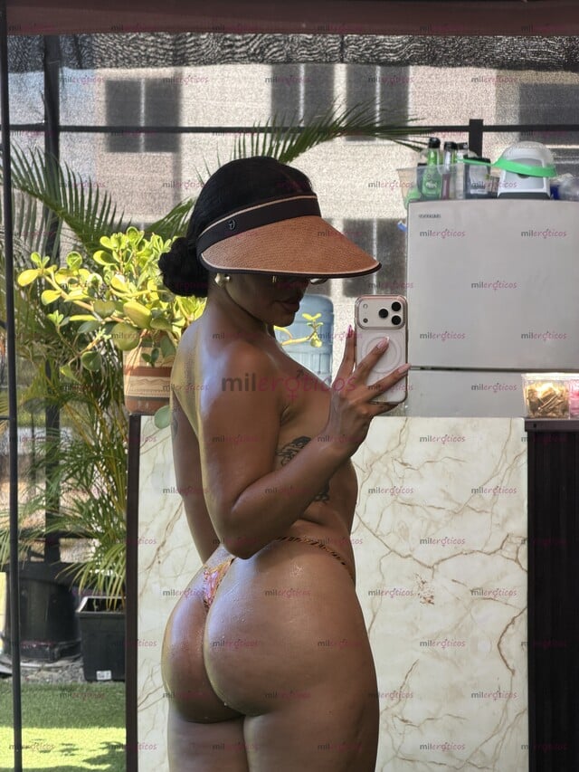 FOTOS DE NAOMI, CRESPA TRIGUEÑA DE LINDAA CURVAS VIP