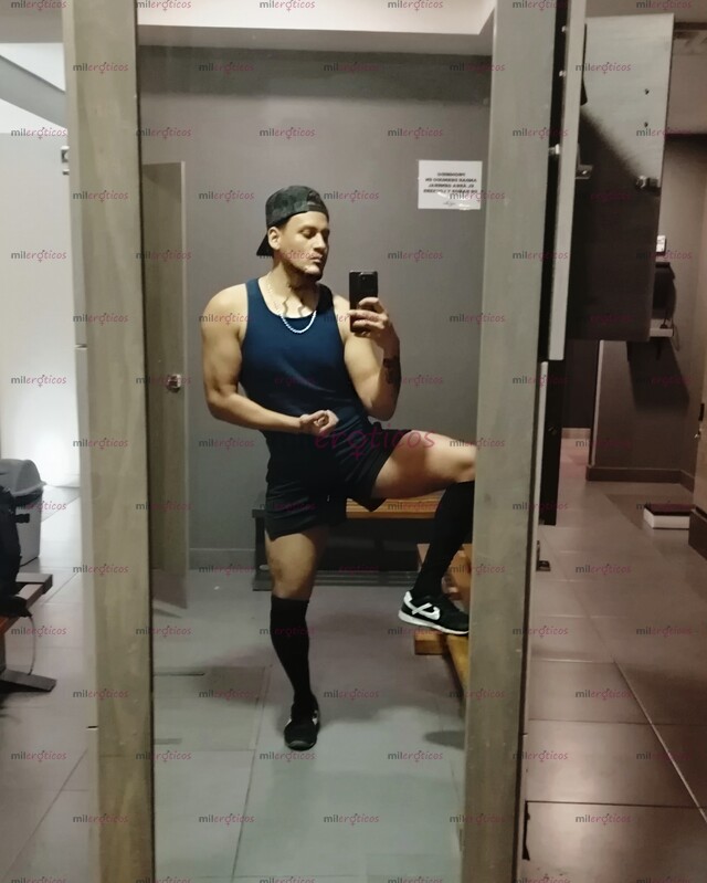 FOTOS DE HOMBRE ACTIVO COGEGARGANTAS CON BUENA VERGA, HABLAME QUIERO COCHAR T