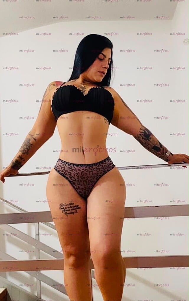 FOTOS DE VALENTINA RICA PELINEGRA DE DIVINAS CURVAS!!!