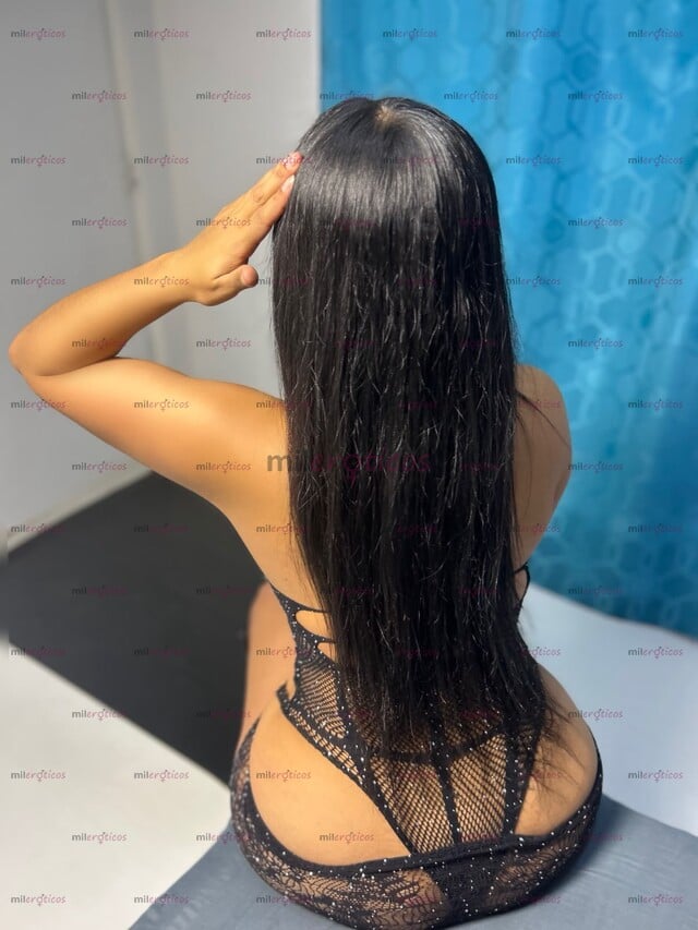 FOTOS DE LUISA POLLITA 21 AÑOS, CABELLO NEGRO, PIEL TRIGUEÑA Y CARA ANGELICAL.