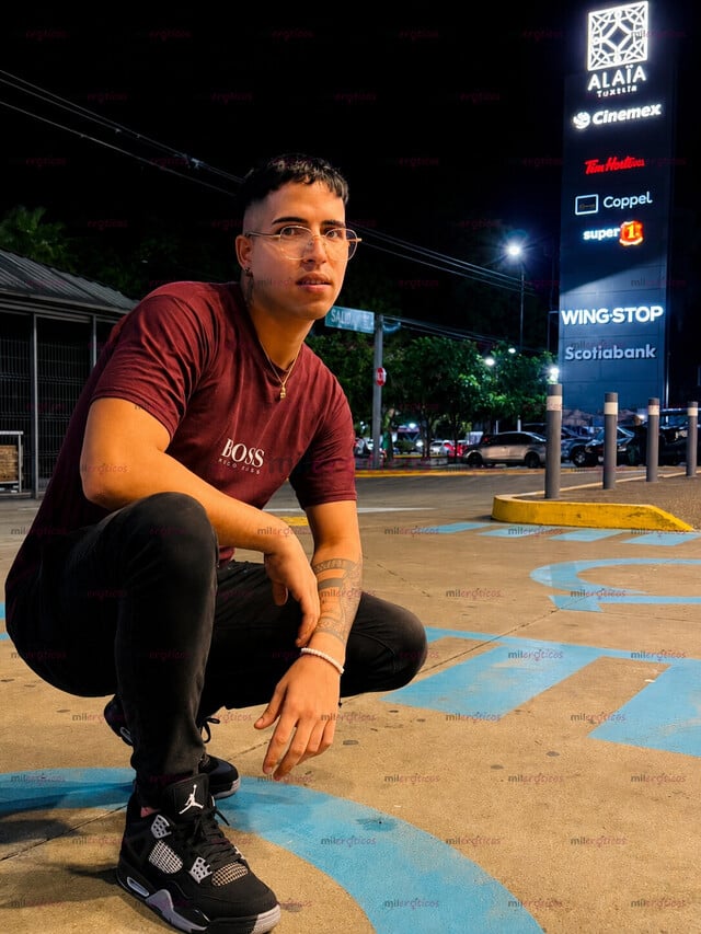 FOTOS DE CHICO JOVEN CUBANO ACTIVO VARONIL MUY CALIENTE