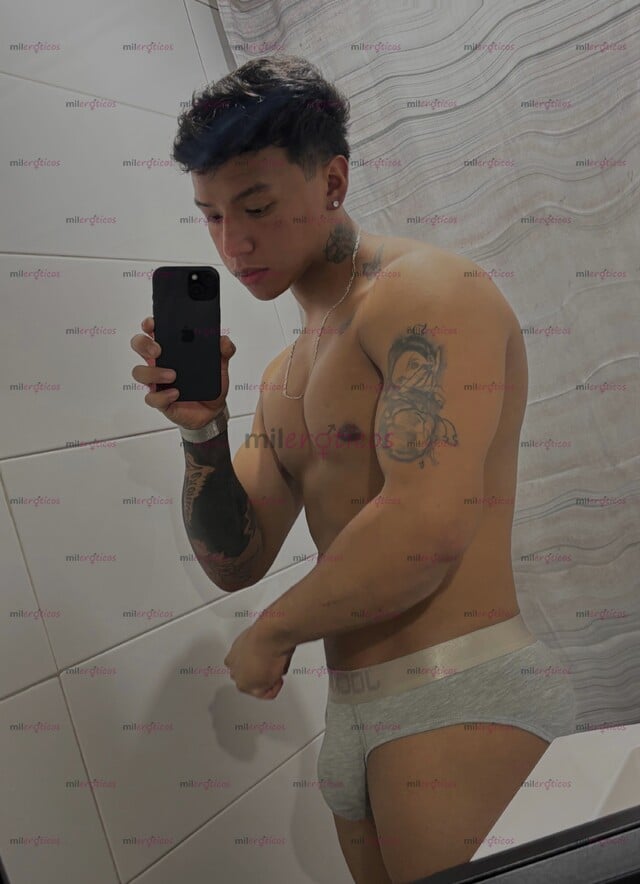 FOTOS DE AARON JOVEN DE 23 AÑOS INTER LISTO PARA COMPLACERTE