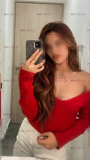 FOTOS DE CHICA CON CARITA ANGELICAL, CON HERMOSAS CURVAS DELGADAS