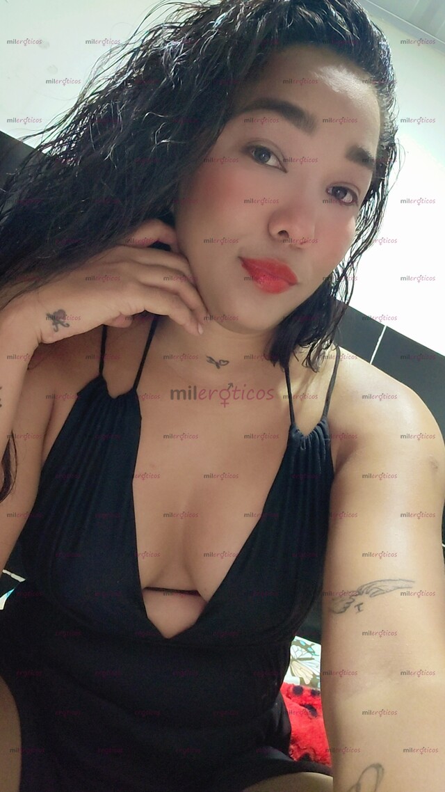 FOTOS DE SOY UNA FLACA ALTA PELO LARGO MUY COMPLACIENTE DE SENOS RICO
