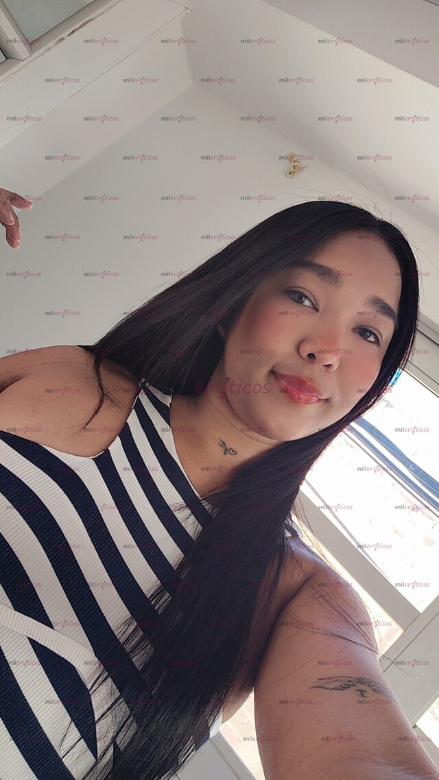 FOTOS DE SOY UNA FLACA ALTA PELO LARGO MUY COMPLACIENTE DE SENOS RICO