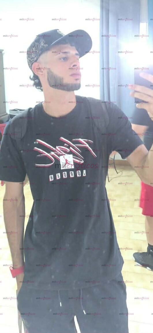 FOTOS DE MUCHO GUSTO ME LLAMO JHON 22 AÑOS VENEZOLANO