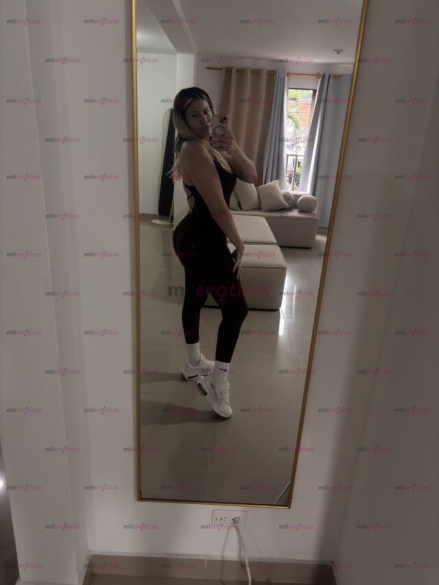 FOTOS DE SOY NICOLLE RUBIA MILF VOLUPTUOSA ,,TU MASAJISTA ERÓTICA Y SENSUAL .