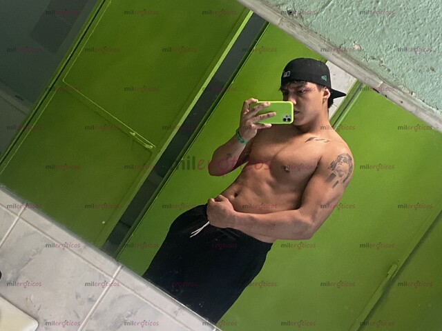 FOTOS DE JOVEN DE 21 AÑOS, APASIONADO POR EL SEXO