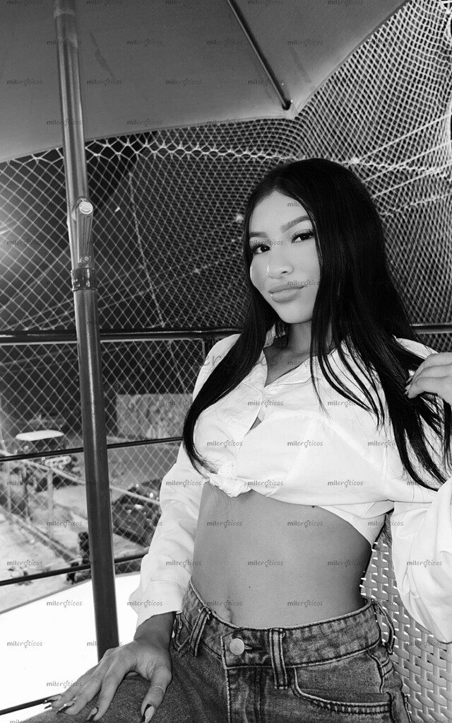 FOTOS DE HOLA, SOY NICOLE , UNA CHICA DE 19 AÑOS, MORENA, BAJITA, DE ROSTRO HERMOSO.
