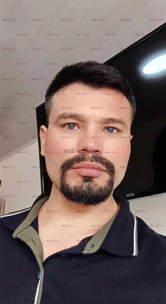 FOTOS DE JHON GIGOLO MASAJISTA PROFESIONAL EN BOGOTÁ MASAJES RELAJANTES Y ANTIESTRÉS