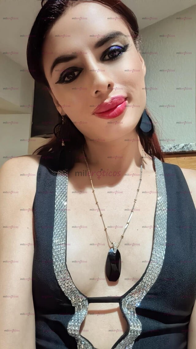FOTOS DE CON MIGO TIENES TODO YA NO BUSQUES POR QUE YO SOY TU MUNDO
