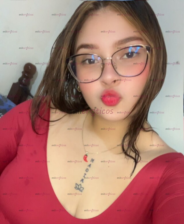 FOTOS DE MONA HERMOSA CON VAGINA APRETADA Y MUCHAS NALGAS PARA TI