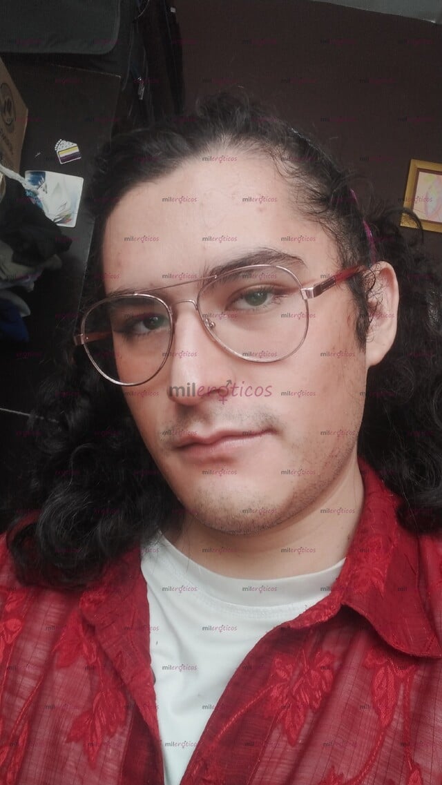 FOTOS DE HOMBRE MORBOSO CALIENTE CON GANAS DE CUMPLIR TUS DESEOS MÁS SUCIOS