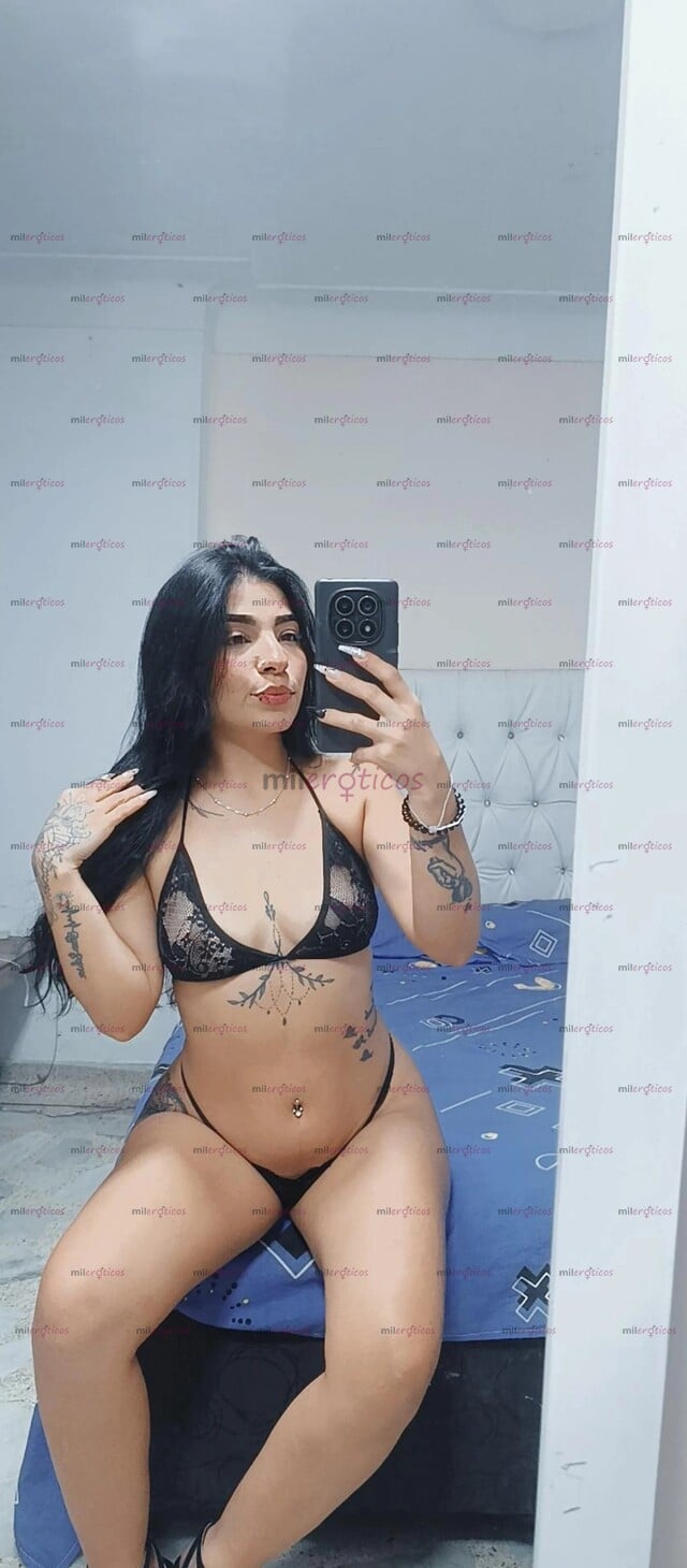 FOTOS DE ANDREA, HERMOSA JOVENCITA BAJITA DELGADA
