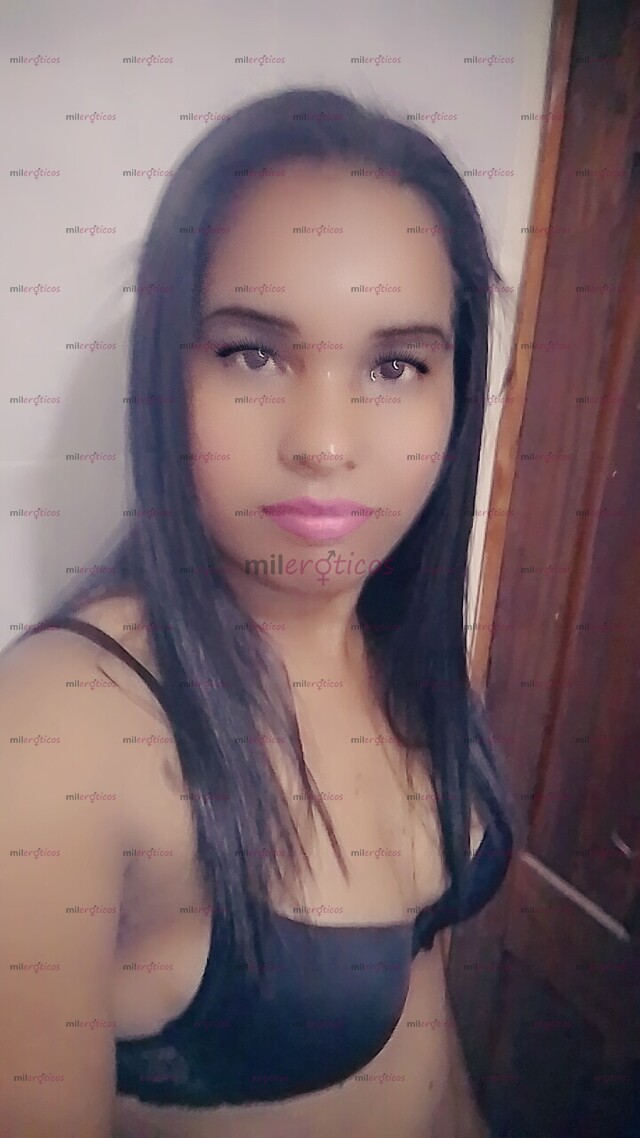 FOTOS DE HOLA SOY GÉNESIS SOY UNA ESPECTACULAR MORENA BELLUDITA DELGADA PELI NEGRA