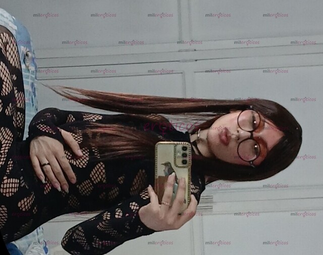 FOTOS DE HOLA TENGO 20 AÑOS SOY UNA NENA FLACA, ALTA, CON UNA CARA MUY LINDA.