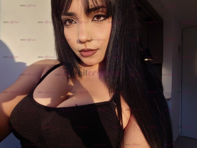FOTOS DE JOVEN Y HERMOSA MORENA (SOLO DOMICILIOS)