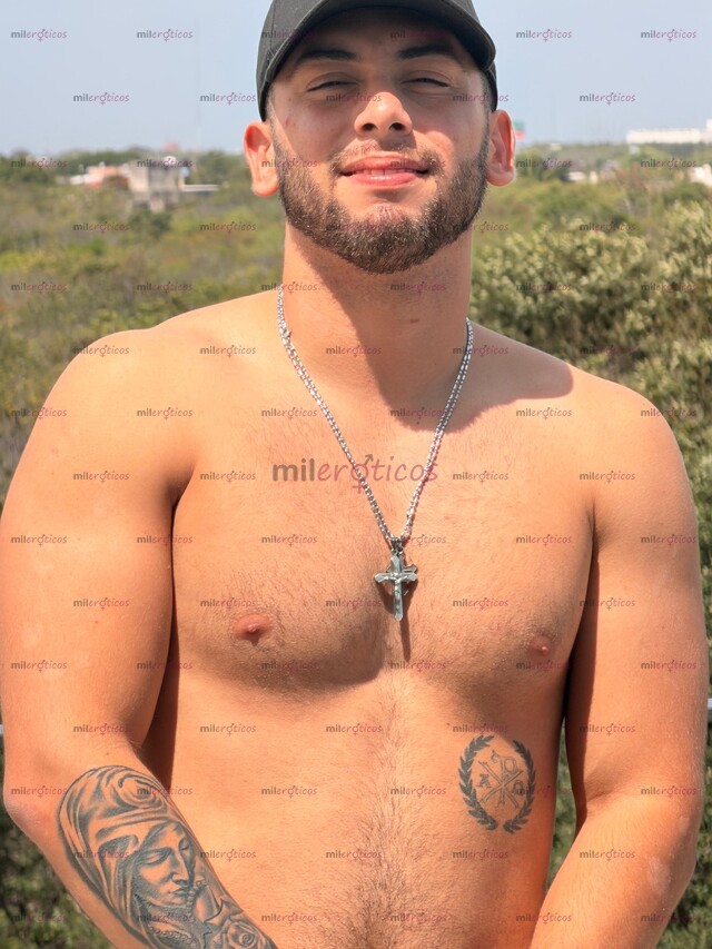 FOTOS DE ESTOY DE PASO, VAMOS A COGER RICO Y DURO AMOR