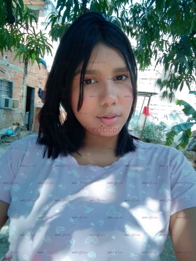 FOTOS DE MORENA TETONA CON VAGINA GRANDE DESDE 10K