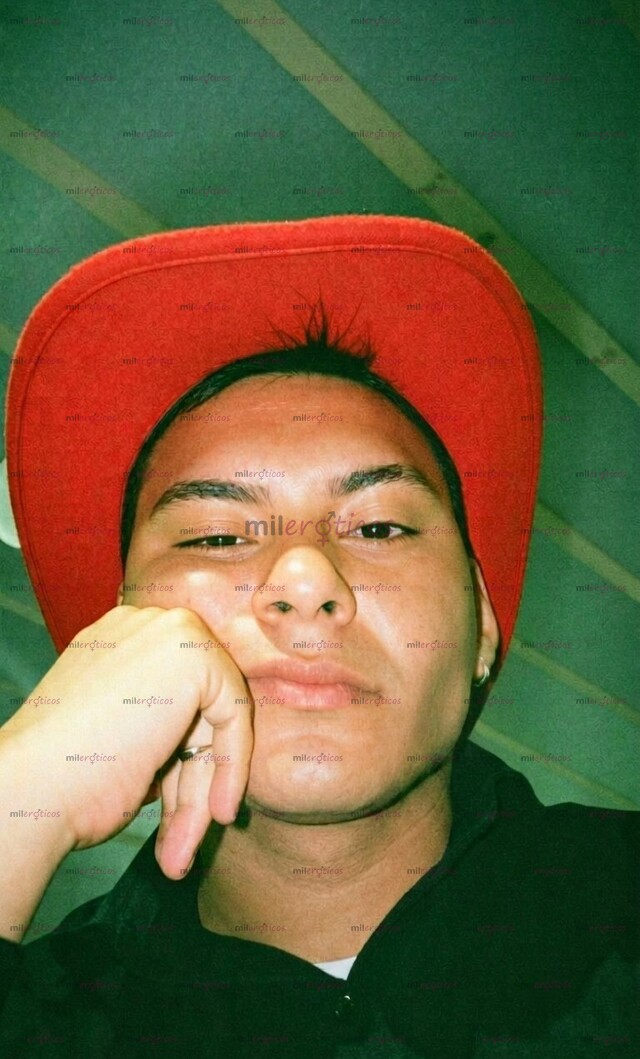 FOTOS DE PASA UN MOMENTO AGRADABLE Y MOMENTO DE COMPAÑÍA, MASAJE, BESOS, CARICIAS