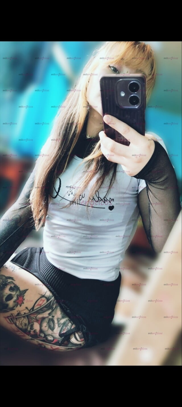 FOTOS DE LINDA RUBIA CON GRAN CULO Y BUEN CUERPO DISPUESTA A SATISFACER TODAS TUS FANTASÍ