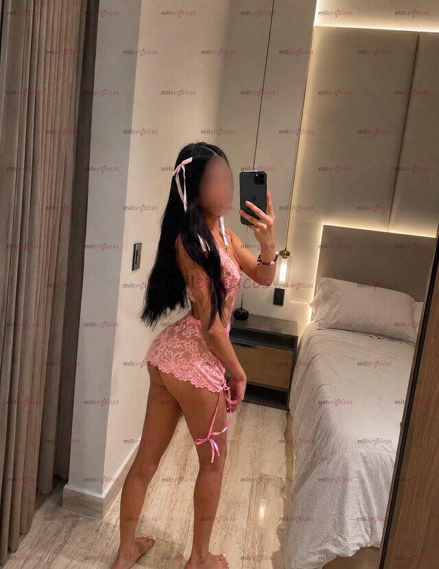 FOTOS DE SOY SUPER FIESTERA CON PEQUEÑA CINTURITA Y RICAS NALGUITAS PETIT SOY VANESSITA