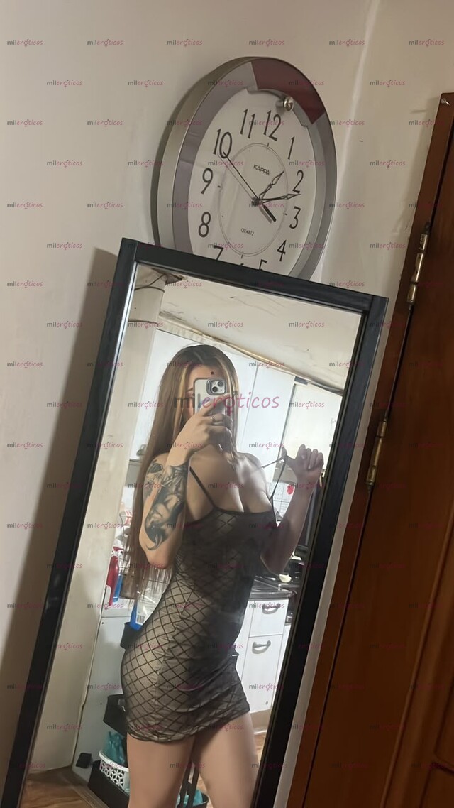 FOTOS DE JOVEN SENSUAL, CON CARITA LINDA Y LINDAS CURVAS