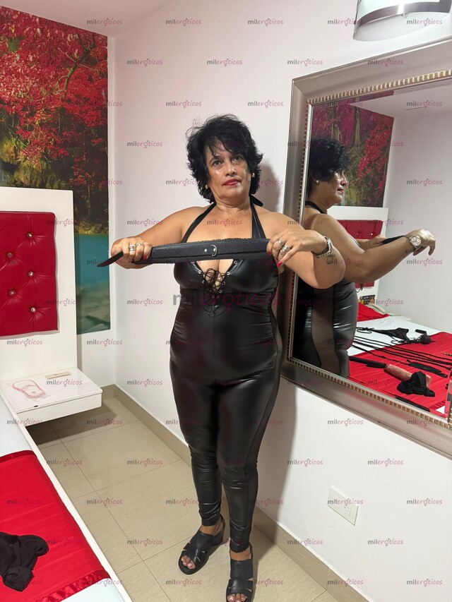 FOTOS DE CONTENIDO EXPLÍCITO DE FETICHES Y BDSM ASOMBROSO