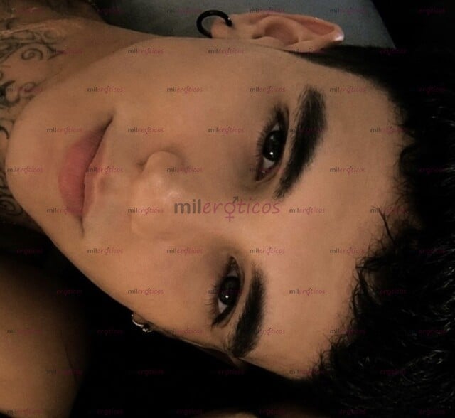 FOTOS DE HOLA SOY DAVID 19 AÑOS DELGADO TWINK LISTO PARA PASARLA BIEN