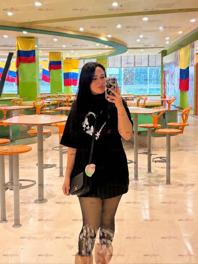 FOTOS DE HOLA, SOY EIMMY UNA CHICA COMPLACIENTE CON MUCHAS GANAS DE COMPARTIR UN MOMENTO