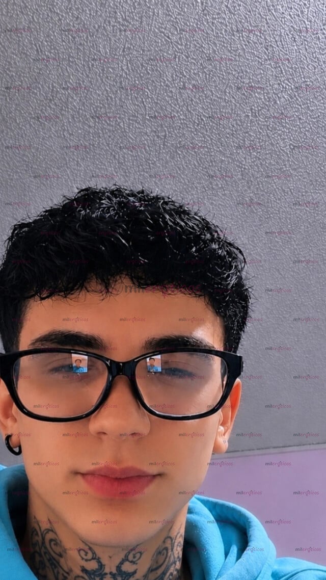 FOTOS DE HOLA SOY DAVID 19 AÑOS DELGADO TWINK LISTO PARA PASARLA BIEN
