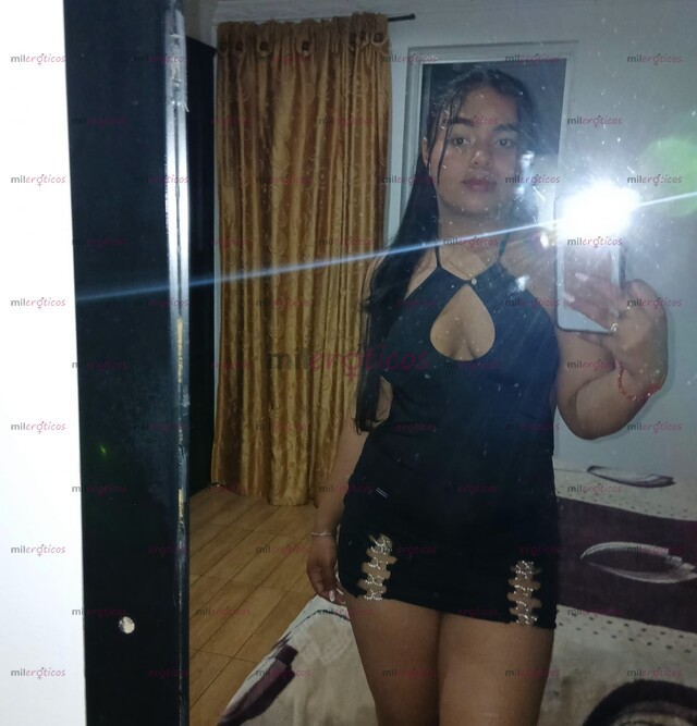 FOTOS DE HOLA AMOR SOY ANDREA UNA LINDA MORENA SENSUAL