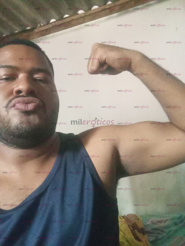 FOTOS DE COSTEÑO DE 28 AÑOS, MORENO, MASCULINO, 1.85 M DE ESTATURA Y DE PRESENCIA IMPONEN