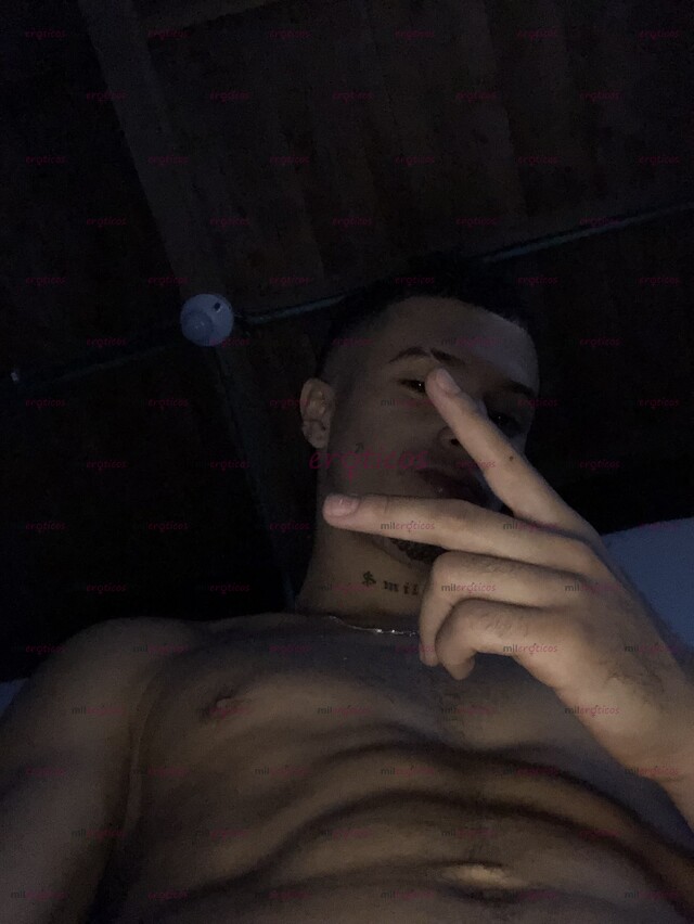 FOTOS DE POLLO JOVEN, EXCLUSIVO, CUERPO DE GYM PUESTO PARA TII
