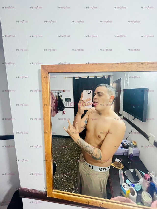 FOTOS DE POTENTE MACHO ACTIVO VERGON 22CM LLENOS DE LECHE ROMPE CULOS DOMINANTE