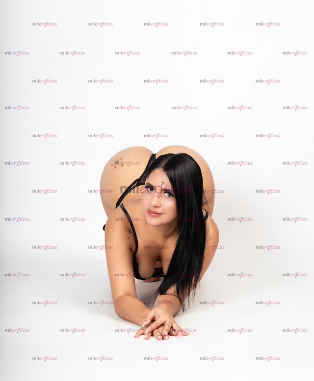 FOTOS DE SOFISTICADA, ELEGANTE Y SENSUAL MUÑEQUITA