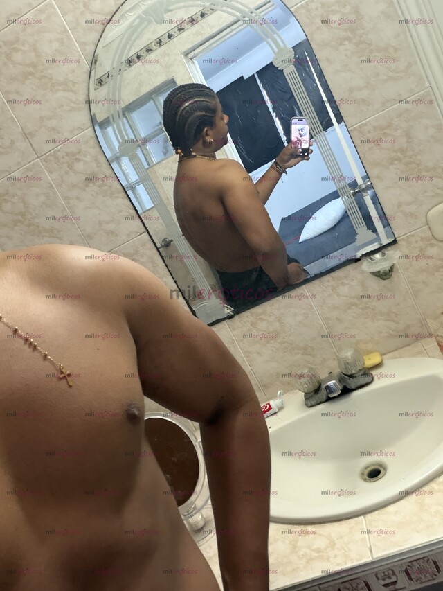 FOTOS DE HOMBRE ARDIENTE , VERGON DE DE 26 CENTÍMETROS DISPUESTO A COMPLACERTE
